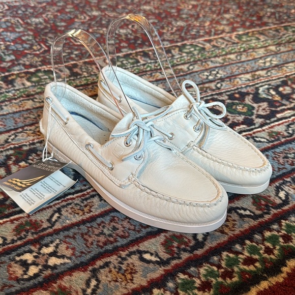 NWT Sperry Topsider - All white - Size 7 - Picture 2 of 8